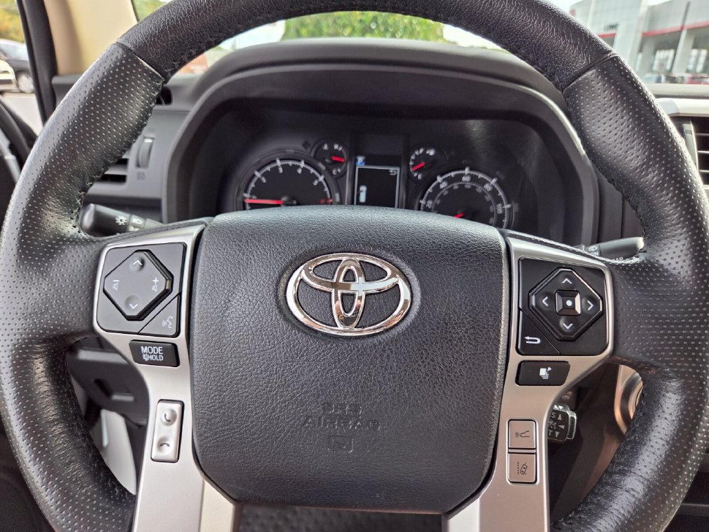Used 2024 Toyota 4Runner SR5 Premium w/ Moonroof Package AWD/4WD image 24
