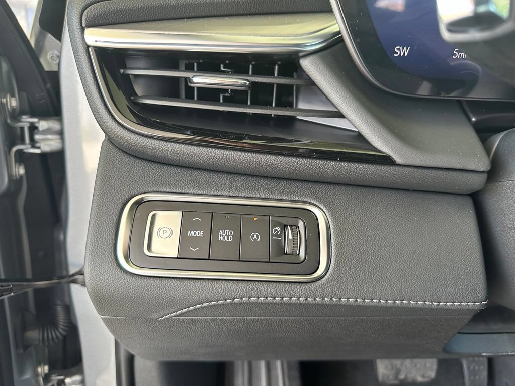 New 2026 Buick Enclave Avenir w/ Super Cruise Package FWD image 19