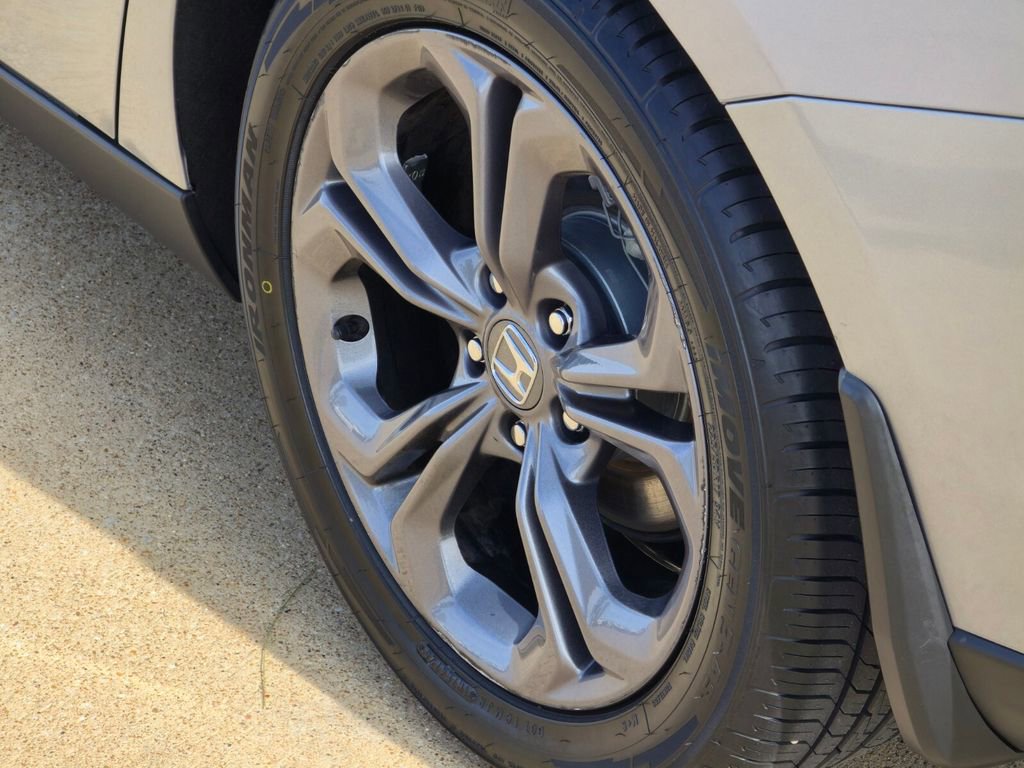 Used 2023 Honda Accord EX image 7