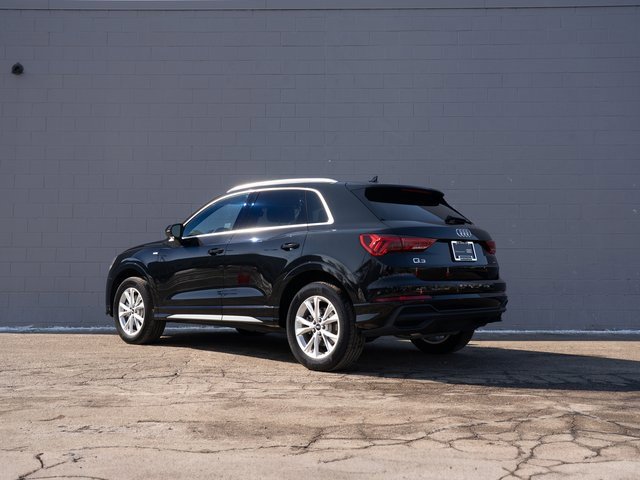 Certified 2025 Audi Q3 2.0T Premium Plus w/ Premium Plus Package image 3