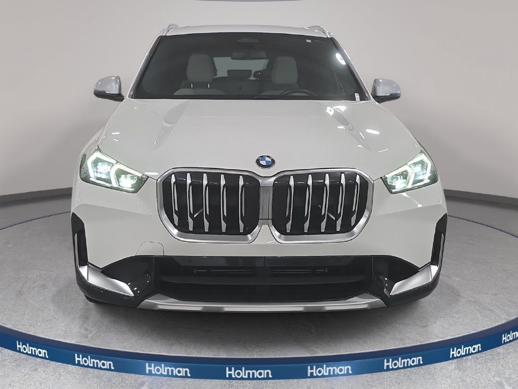Certified 2023 BMW X1 xDrive28i w/ Convenience Package AWD/4WD image 2