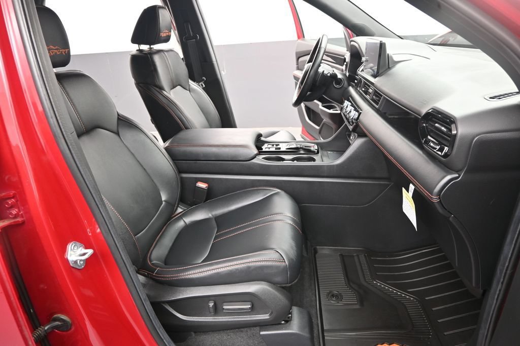 Certified 2025 Honda Pilot TrailSport image 25