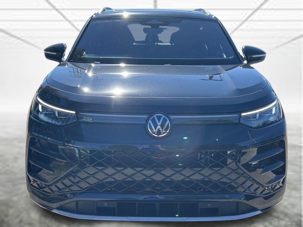 New 2027 Volkswagen Tiguan SEL R-Line AWD/4WD image 8