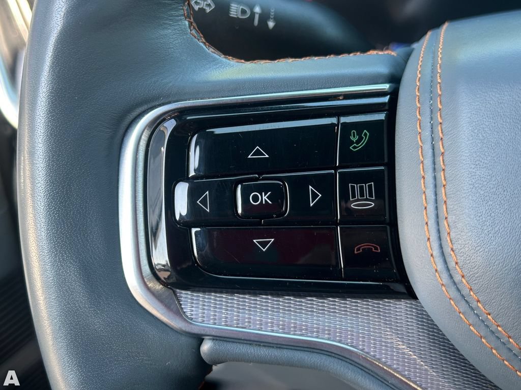 Certified 2022 Jeep Grand Wagoneer Series III w/ Flexible Seating Group AWD/4WD image 31