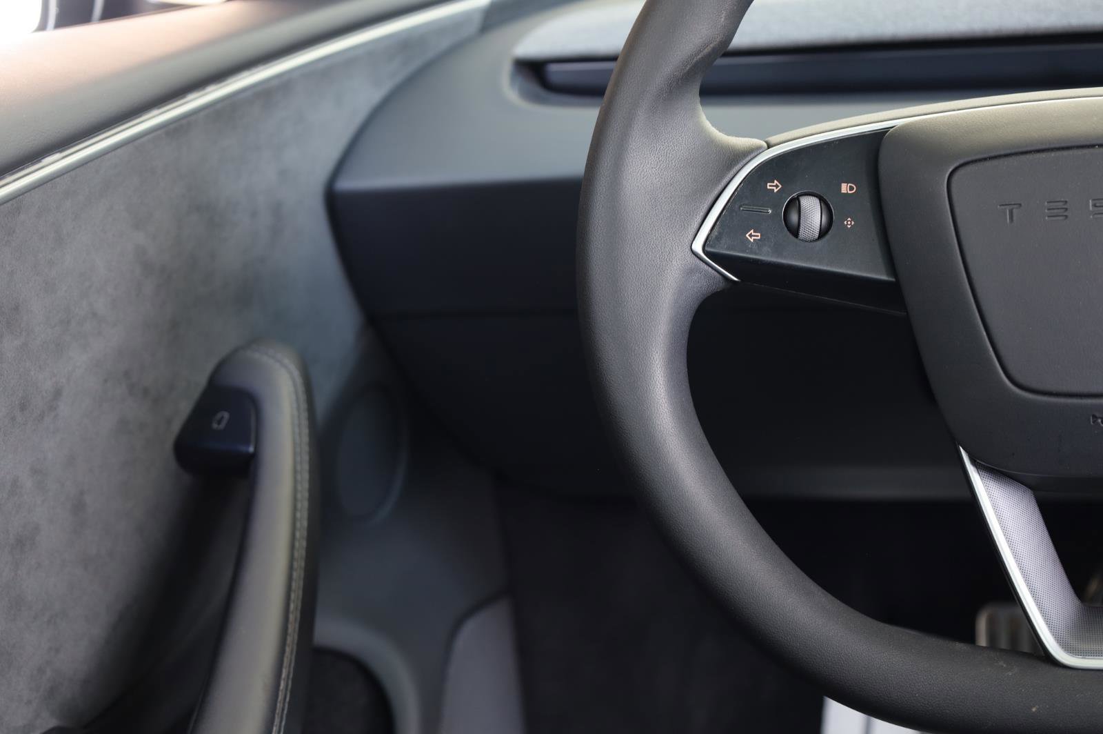 Used 2024 Tesla Model 3 Long Range AWD/4WD image 33