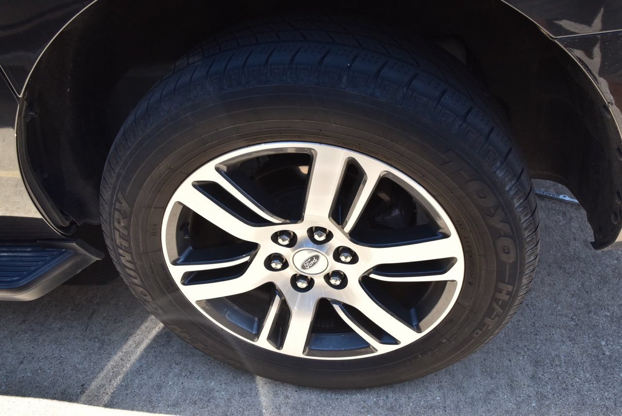 Certified 2024 Ford Expedition Max Limited RWD image 10