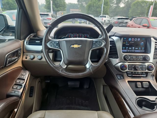 Used 2016 Chevrolet Suburban LT w/ Luxury Package AWD/4WD image 14