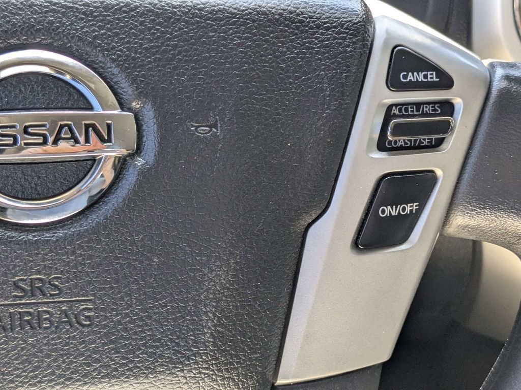 Used 2017 Nissan Titan SV image 28