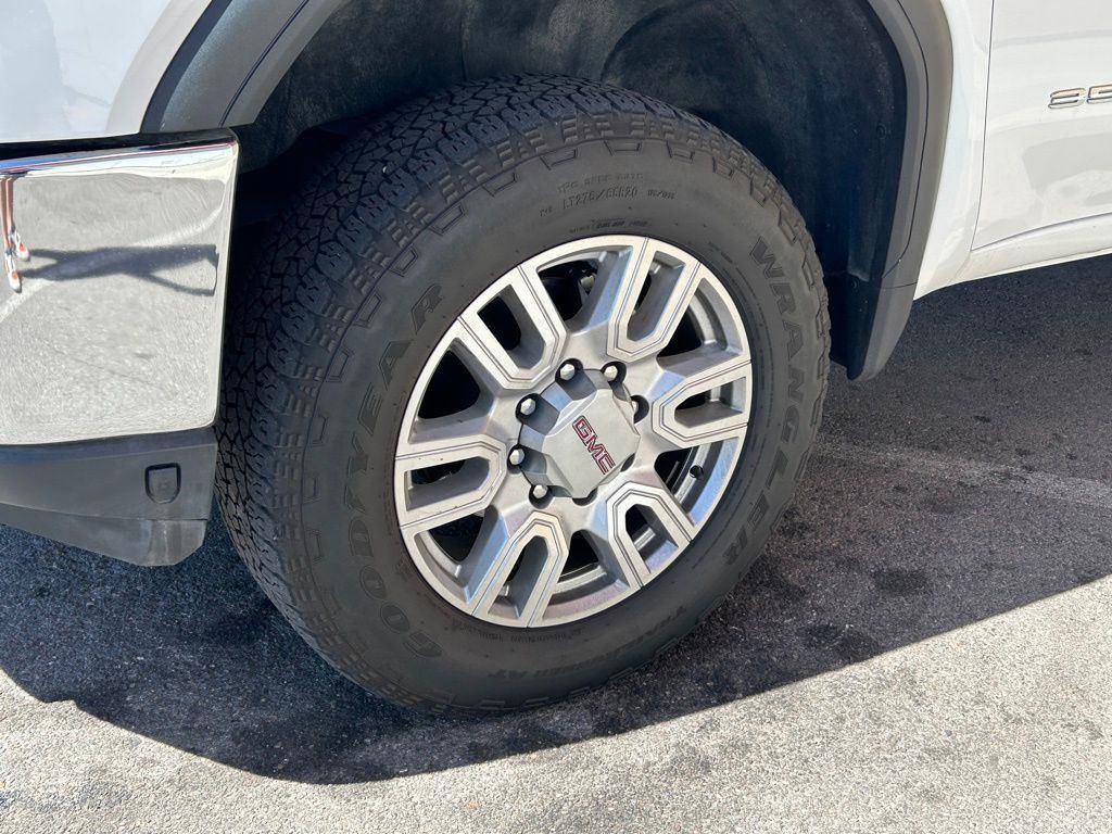 Used 2023 GMC Sierra 3500 SLT image 5