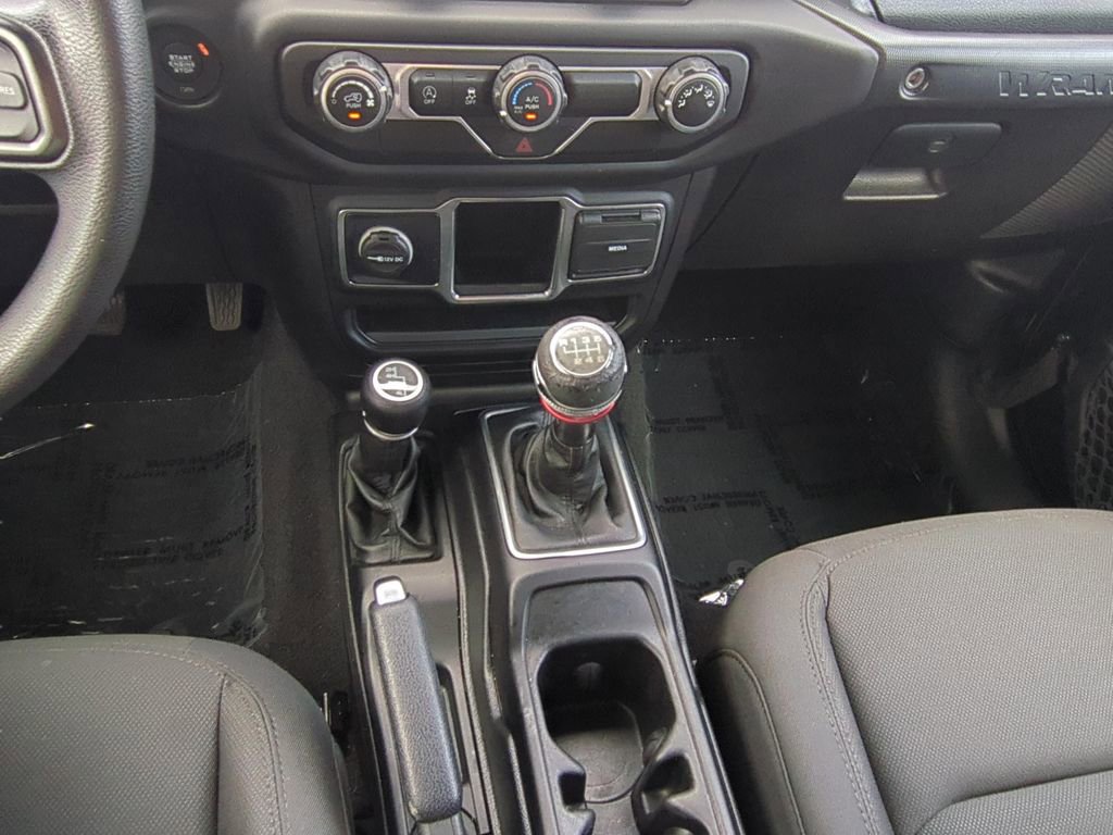 Used 2019 Jeep Wrangler Sport image 27