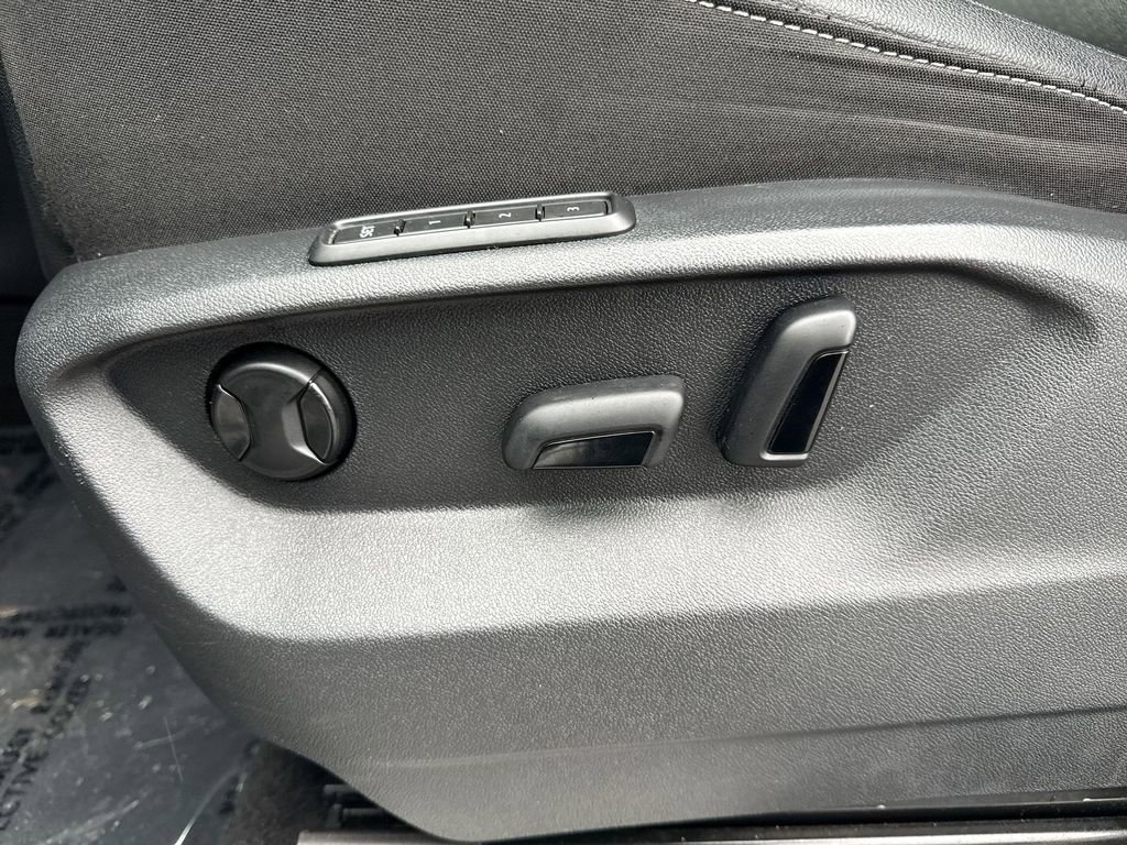 Used 2023 Volkswagen Atlas SEL R-Line image 14