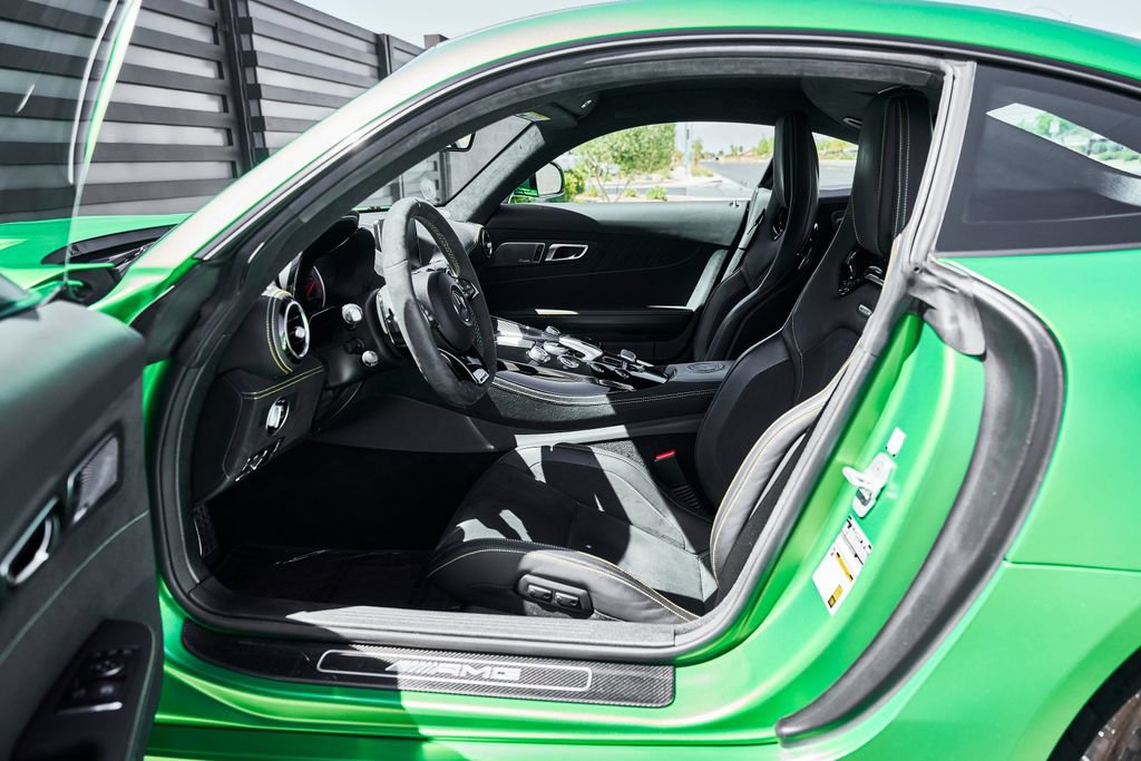 Used 2018 Mercedes-Benz AMG GT R image 40