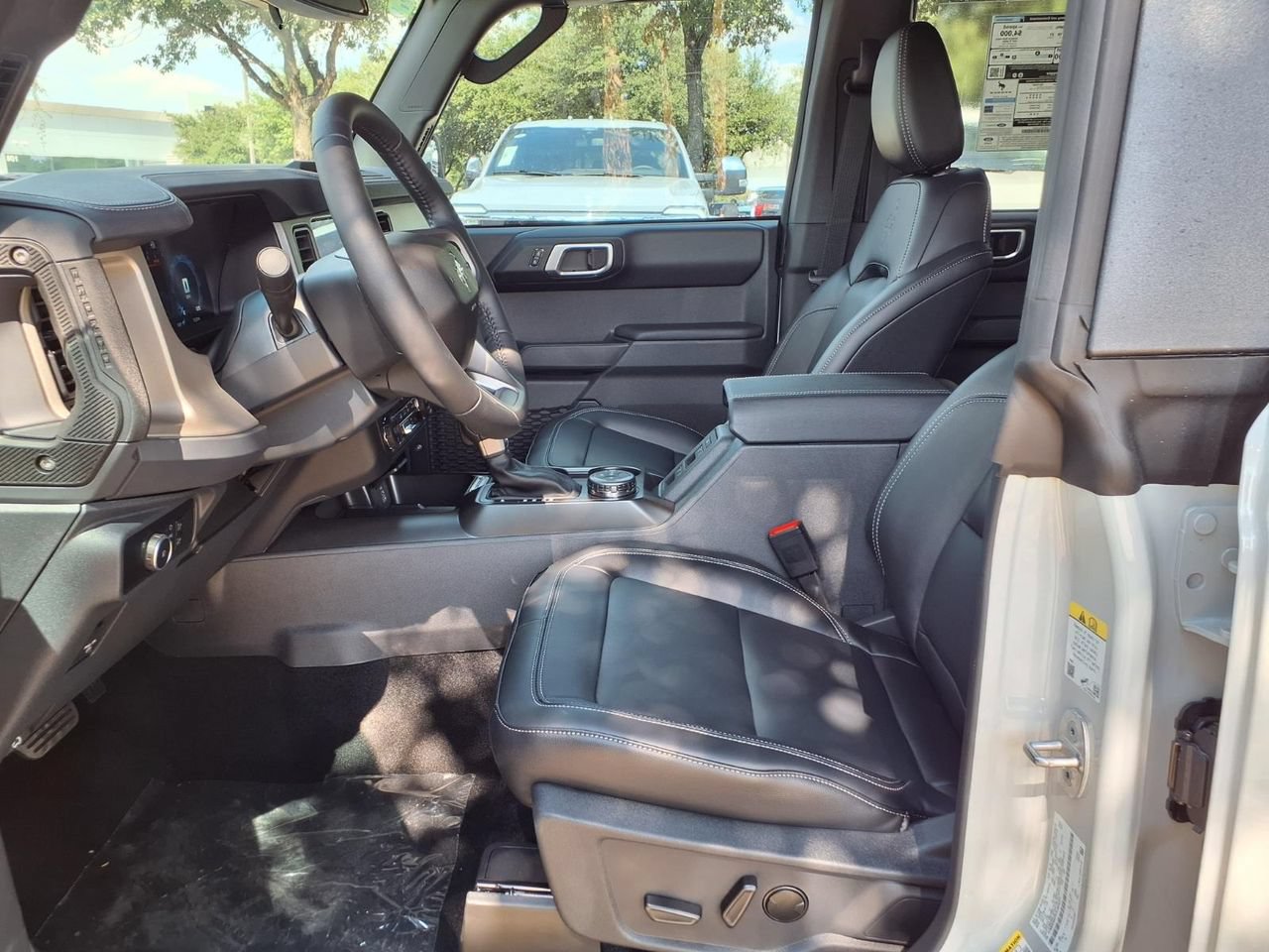 New 2026 Ford Bronco Outer Banks AWD/4WD image 19