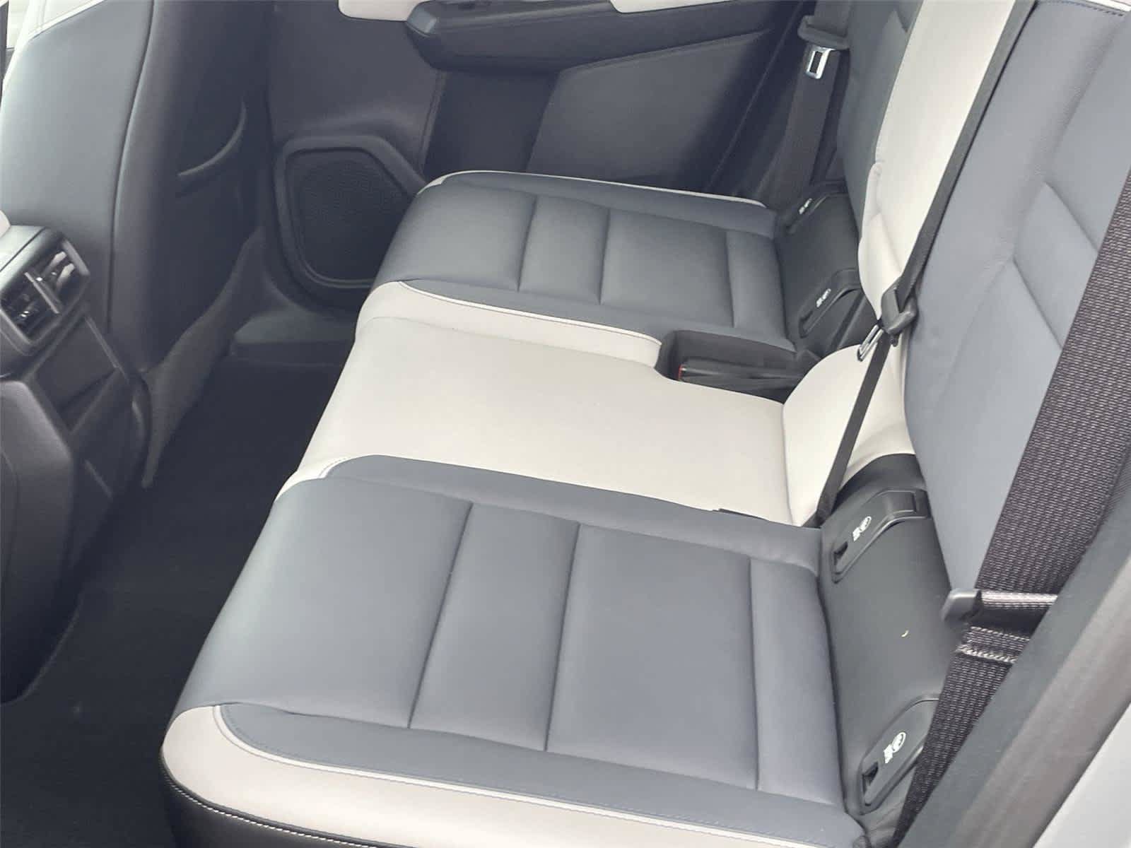 Used 2025 Honda Prologue Touring image 14