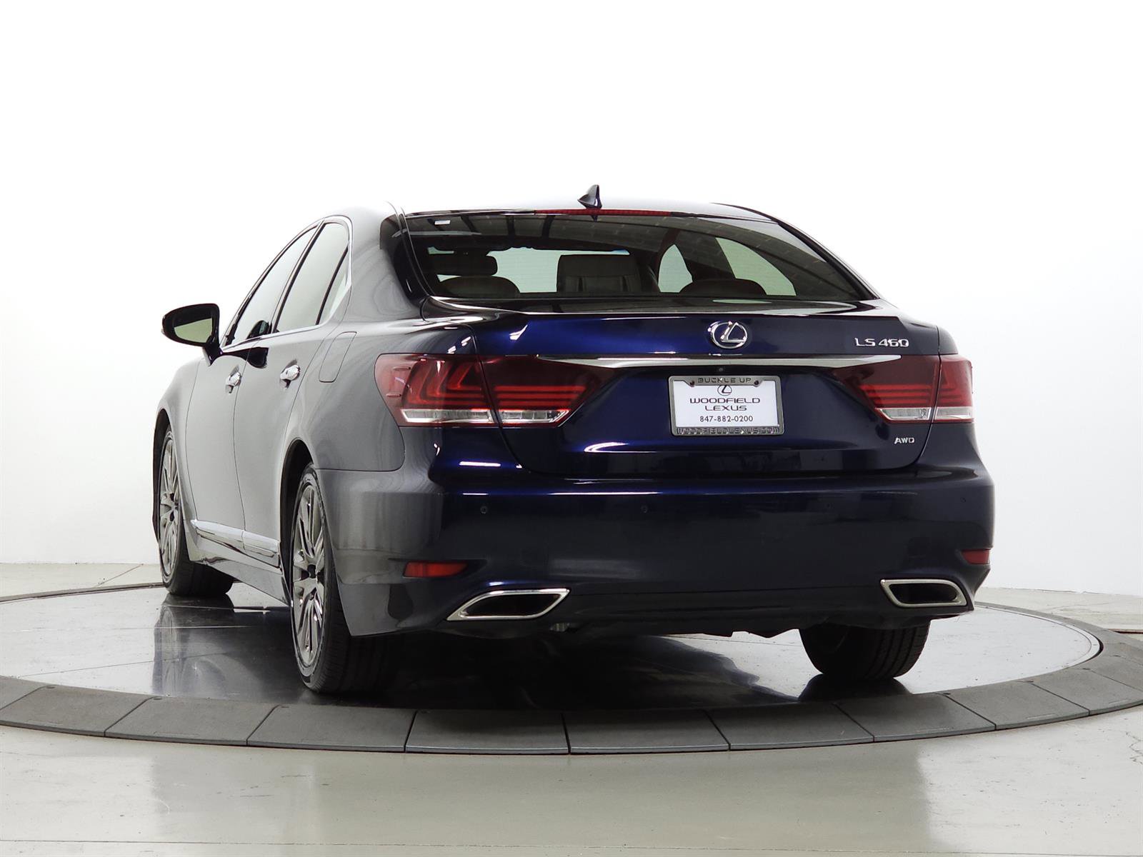 Used 2017 Lexus LS 460 AWD image 5
