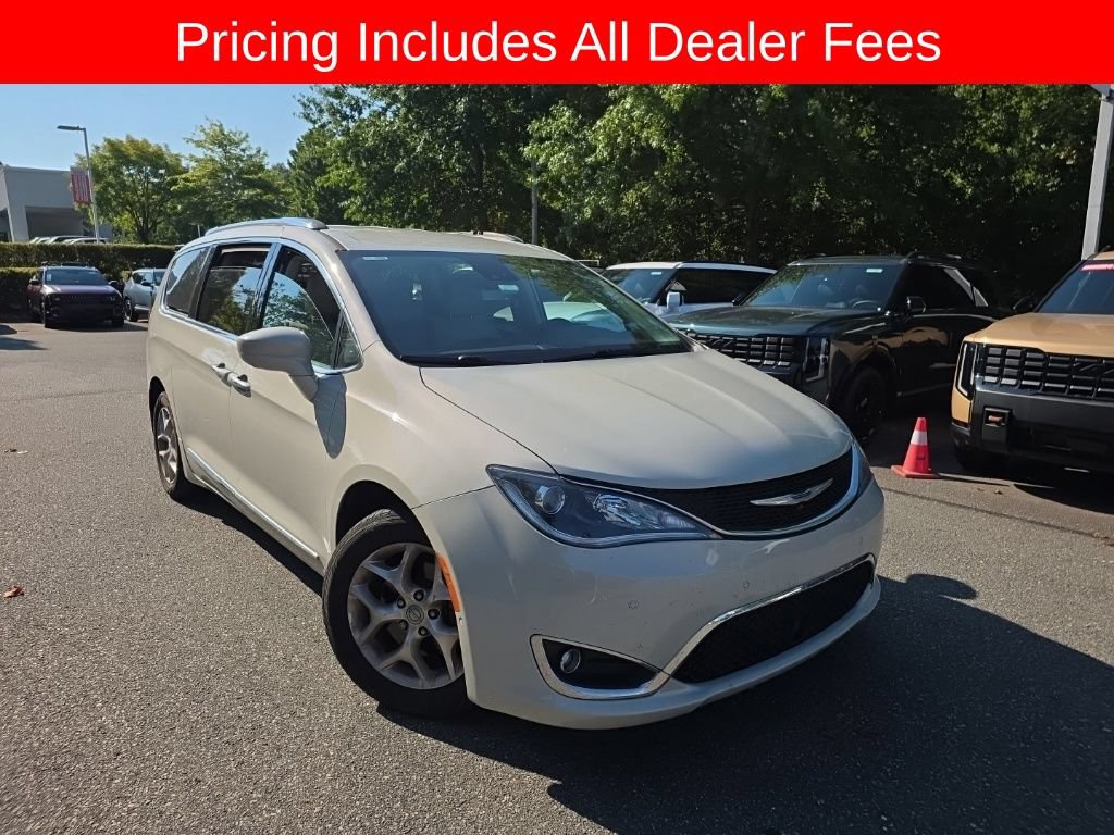 Used 2017 Chrysler Pacifica Touring-L Plus w/ Advanced Safetytec Group