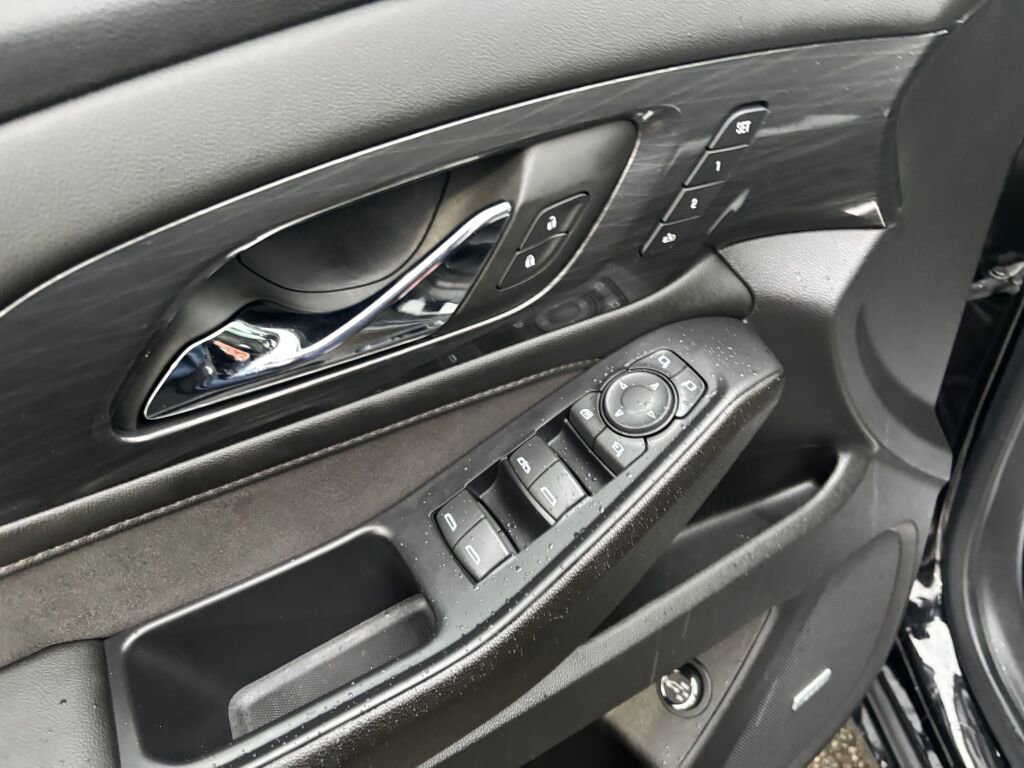 Certified 2022 Chevrolet Traverse High Country image 23