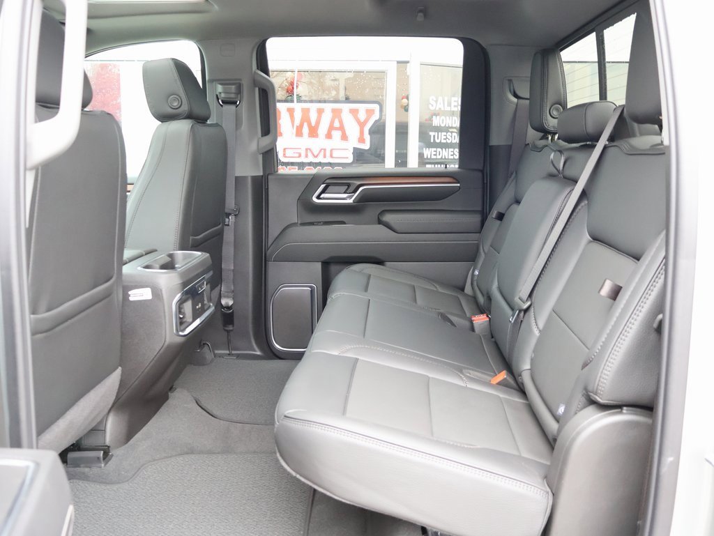 New 2025 GMC Sierra 2500 Denali w/ Denali Reserve Package image 29
