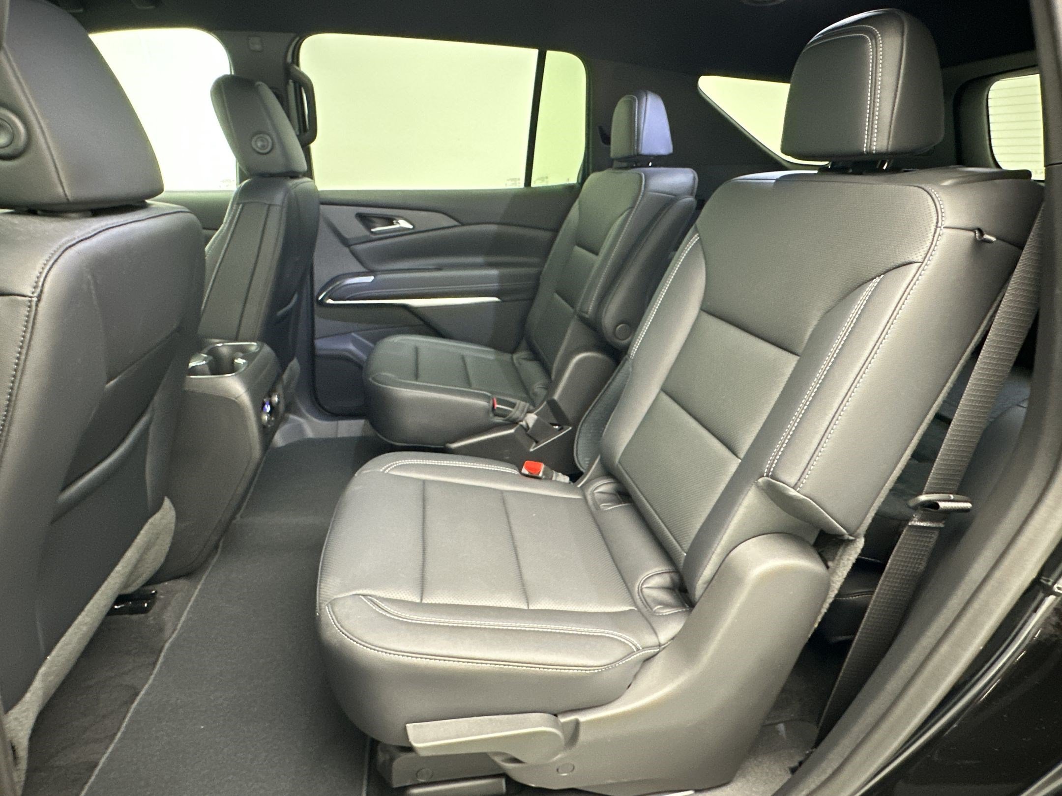 Certified 2026 Chevrolet Traverse LT AWD/4WD image 23
