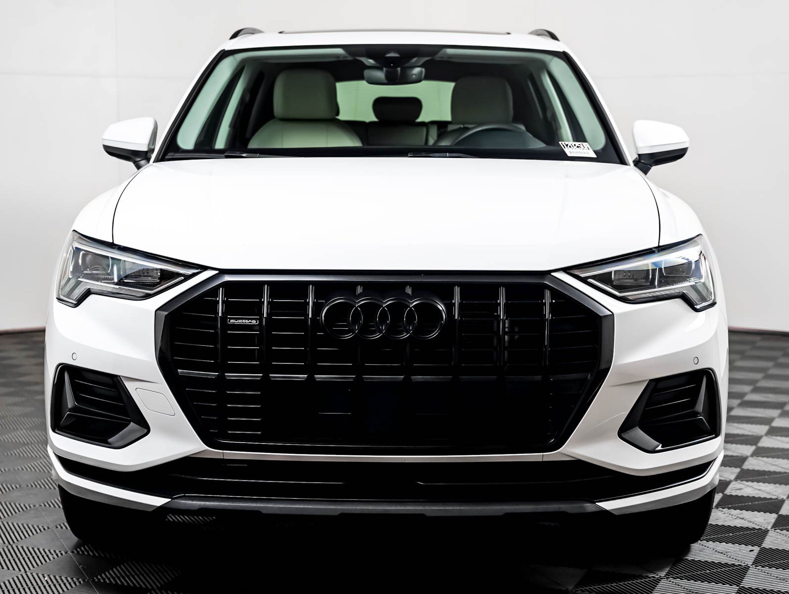Certified 2023 Audi Q3 2.0T Premium w/ Convenience Package AWD/4WD image 6