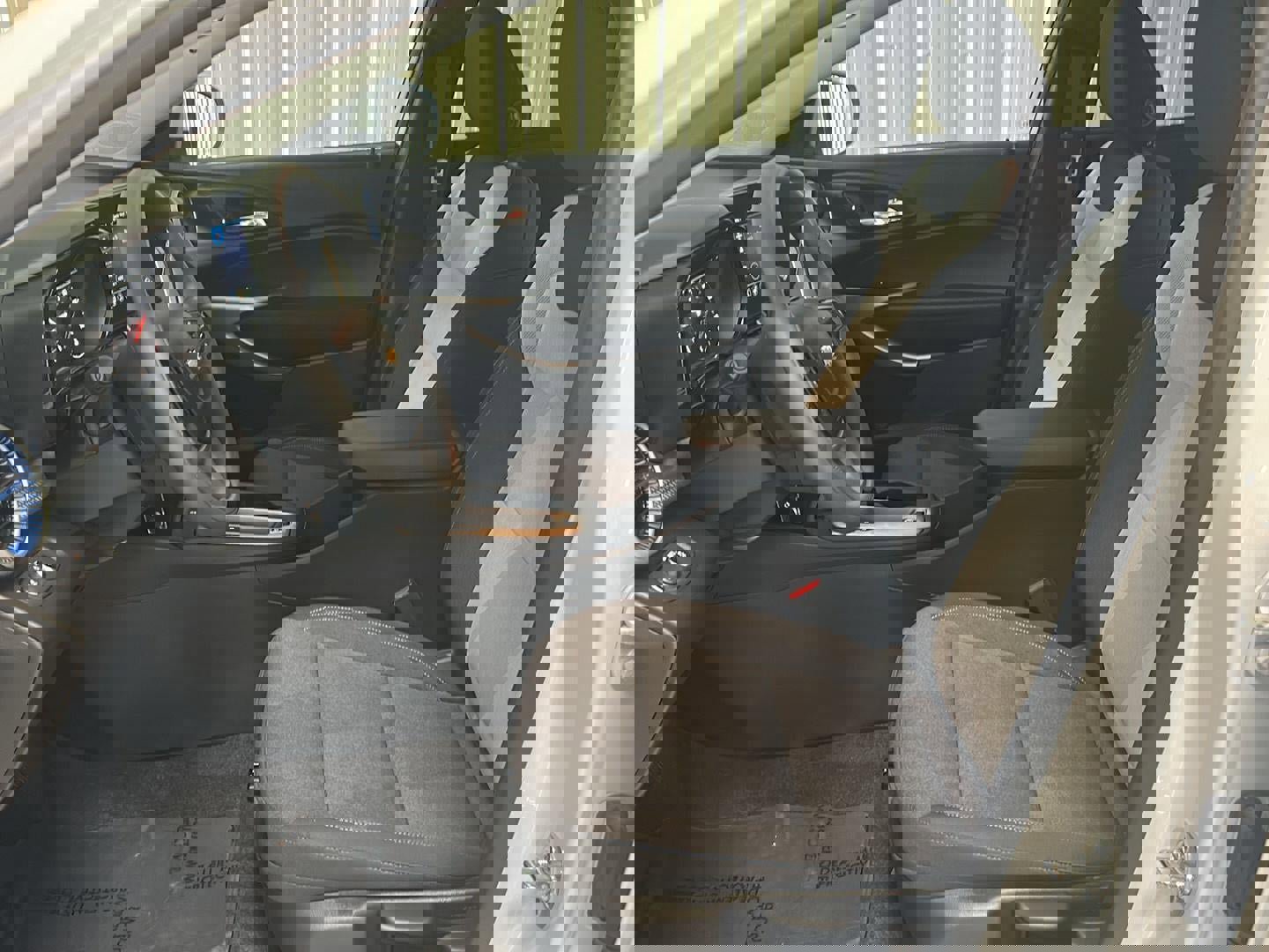 Used 2025 Chevrolet Trax LS w/ LS Convenience Package image 19