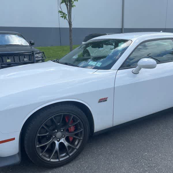 Used 2016 Dodge Challenger SRT w/ Technology Group RWD video 2