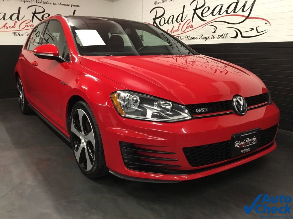 Used 2015 Volkswagen GTI SE w/ Lighting Package (SEL) FWD image 3