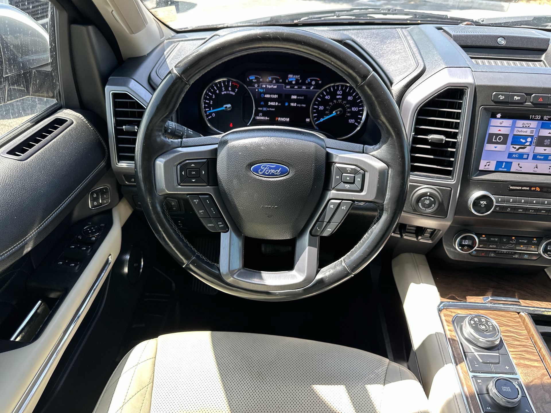 Used 2019 Ford Expedition Max Platinum AWD/4WD image 16