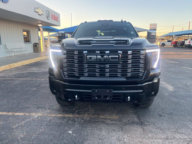 Used 2026 GMC Sierra 2500 Denali Ultimate AWD/4WD image 2