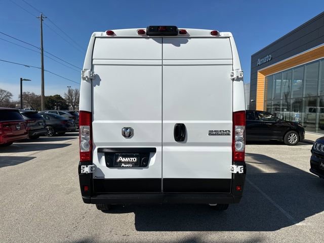 Used 2025 RAM ProMaster 2500 w/ Convenience Group image 7