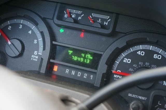 Used 2010 Ford E-150 and Econoline 150 image 7