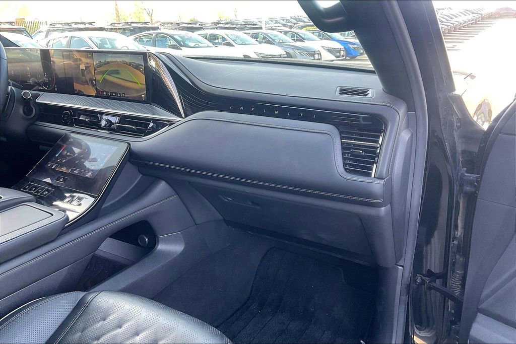 Used 2025 INFINITI QX80 Autograph image 16