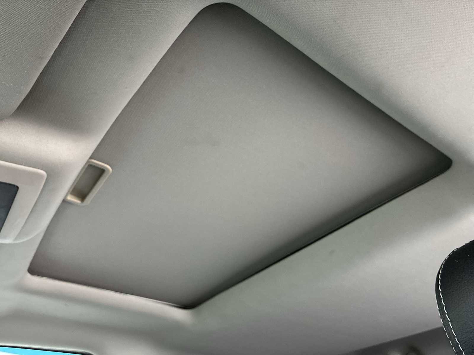 Used 2014 RAM 1500 Laramie w/ Convenience Group image 16