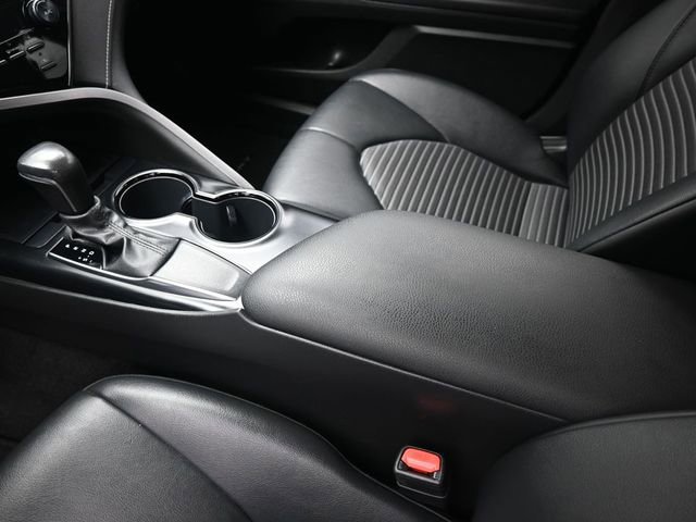 Used 2020 Toyota Camry SE image 31