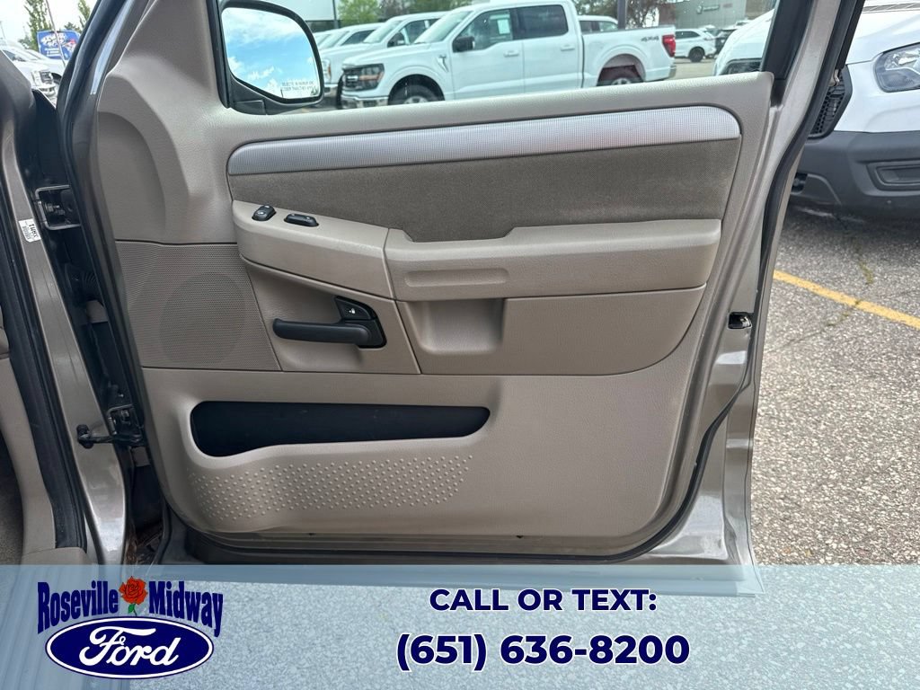 Used 2003 Ford Explorer XLT AWD/4WD image 33