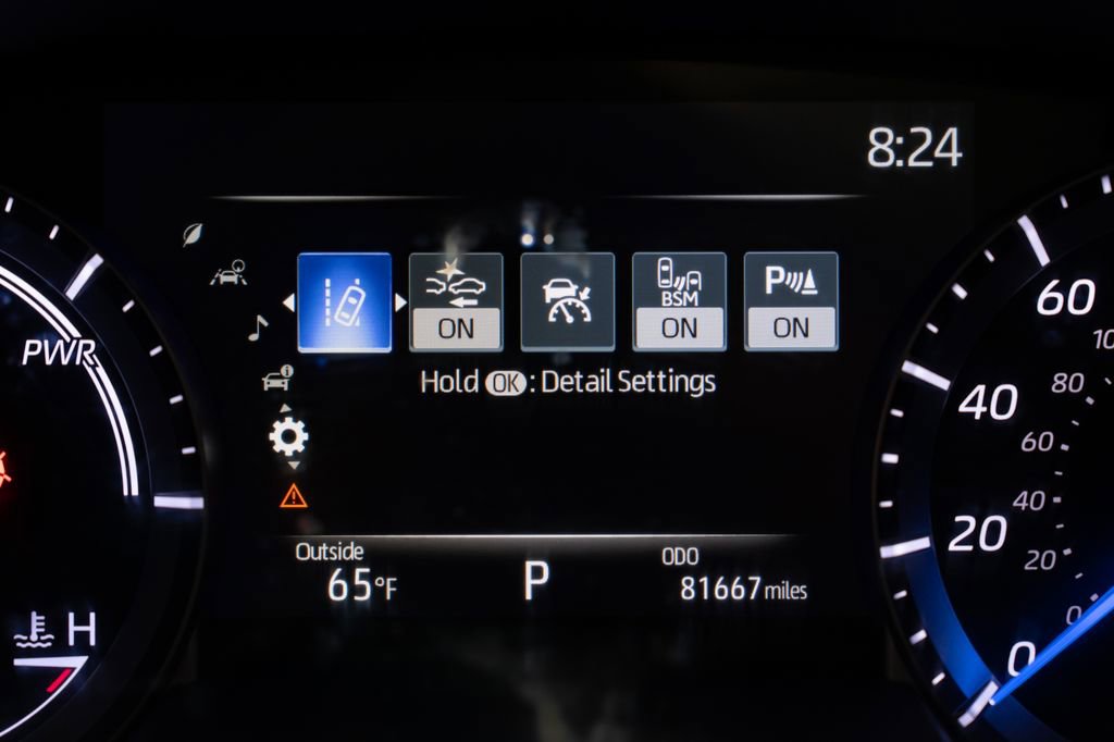 Used 2022 Toyota Highlander Limited image 18