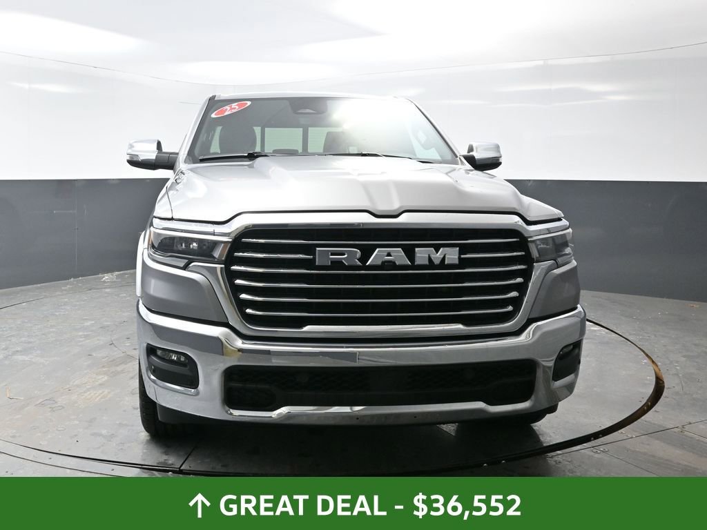 Used 2025 RAM 1500 Laramie AWD/4WD image 8