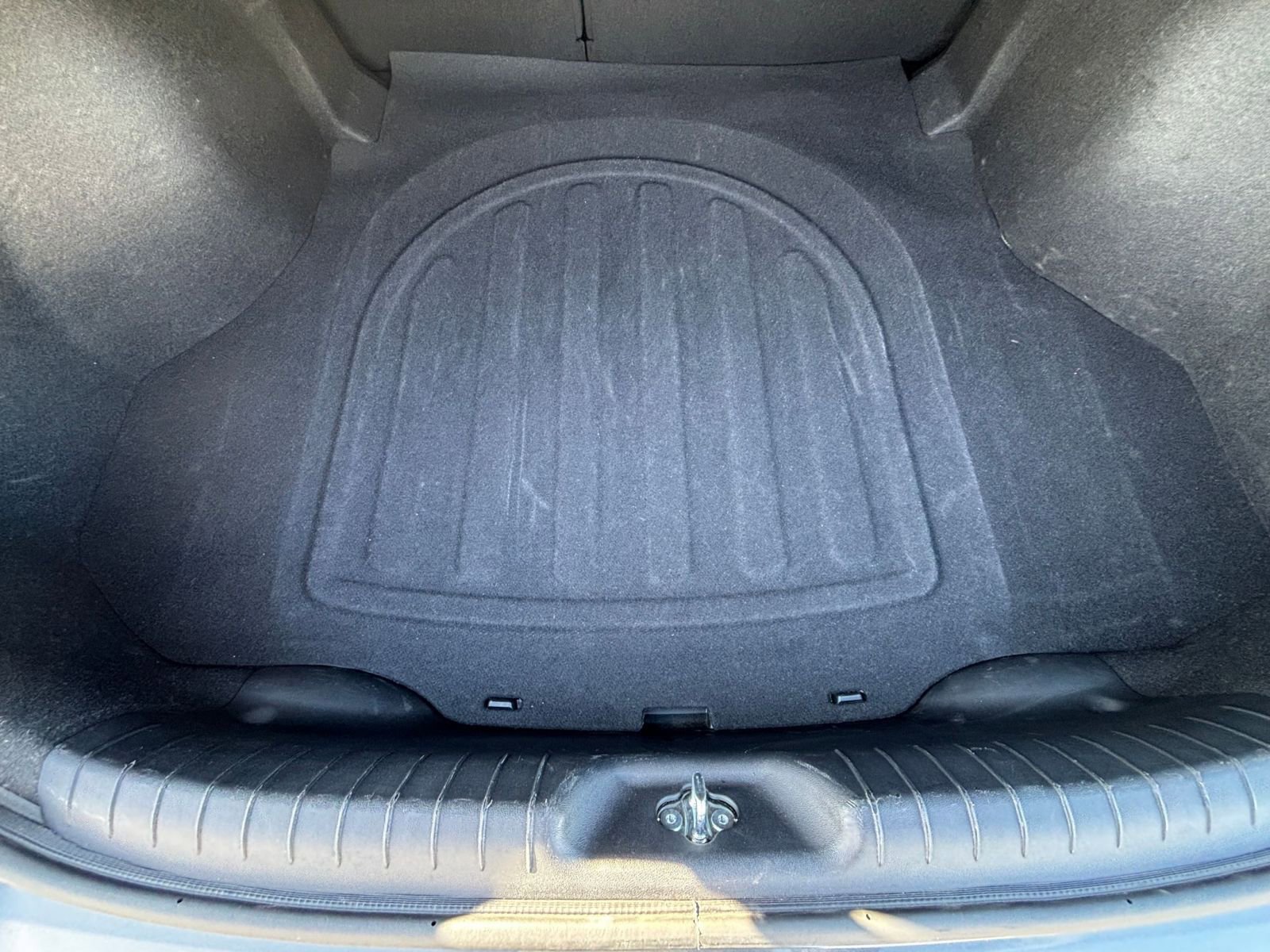 Used 2025 Hyundai Elantra SEL image 31
