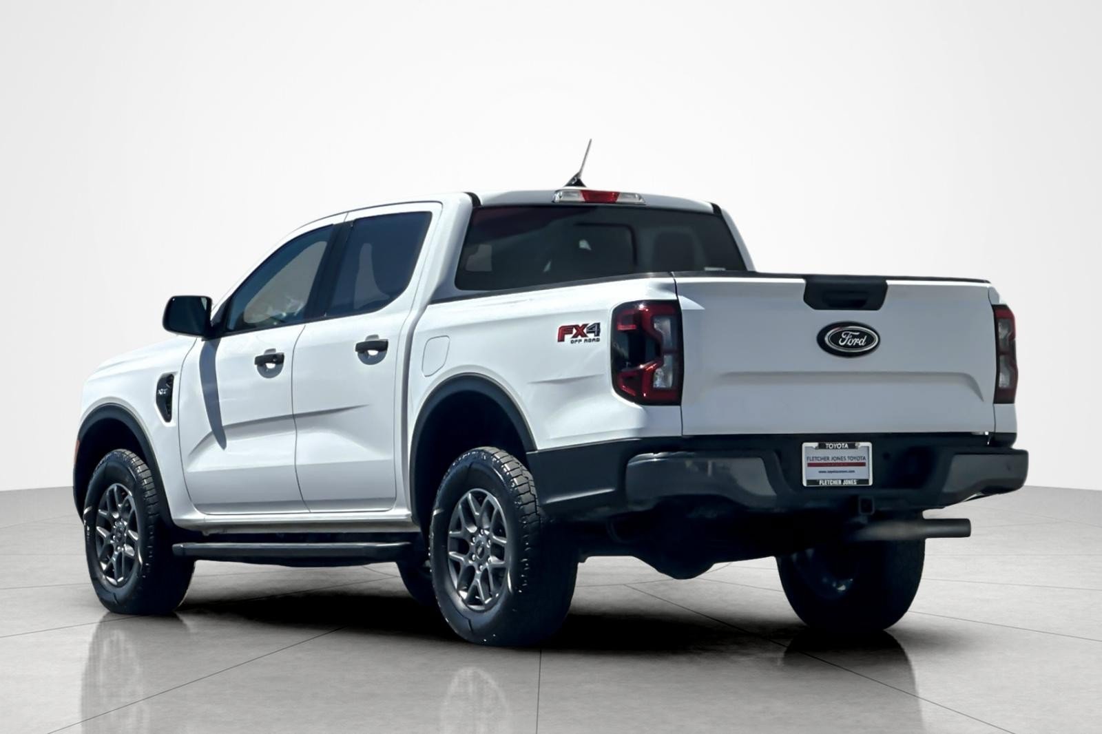 Used 2025 Ford Ranger XLT w/ FX4 Off-Road Package AWD/4WD image 3