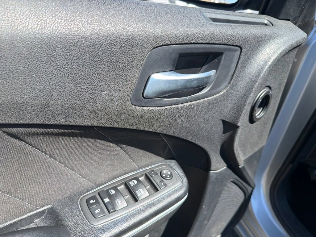 Used 2022 Dodge Charger SXT RWD image 13