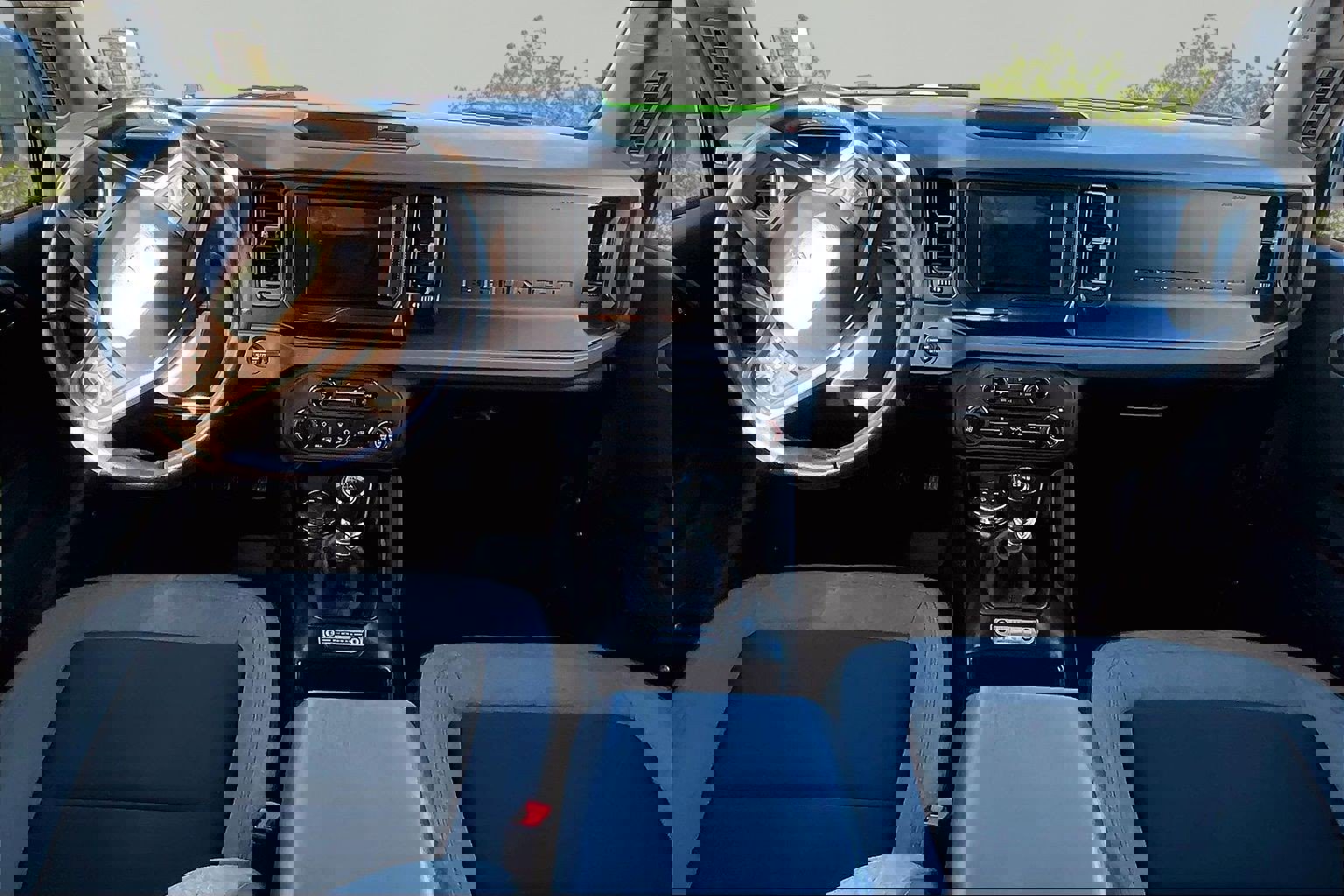 Used 2022 Ford Bronco Big Bend image 16