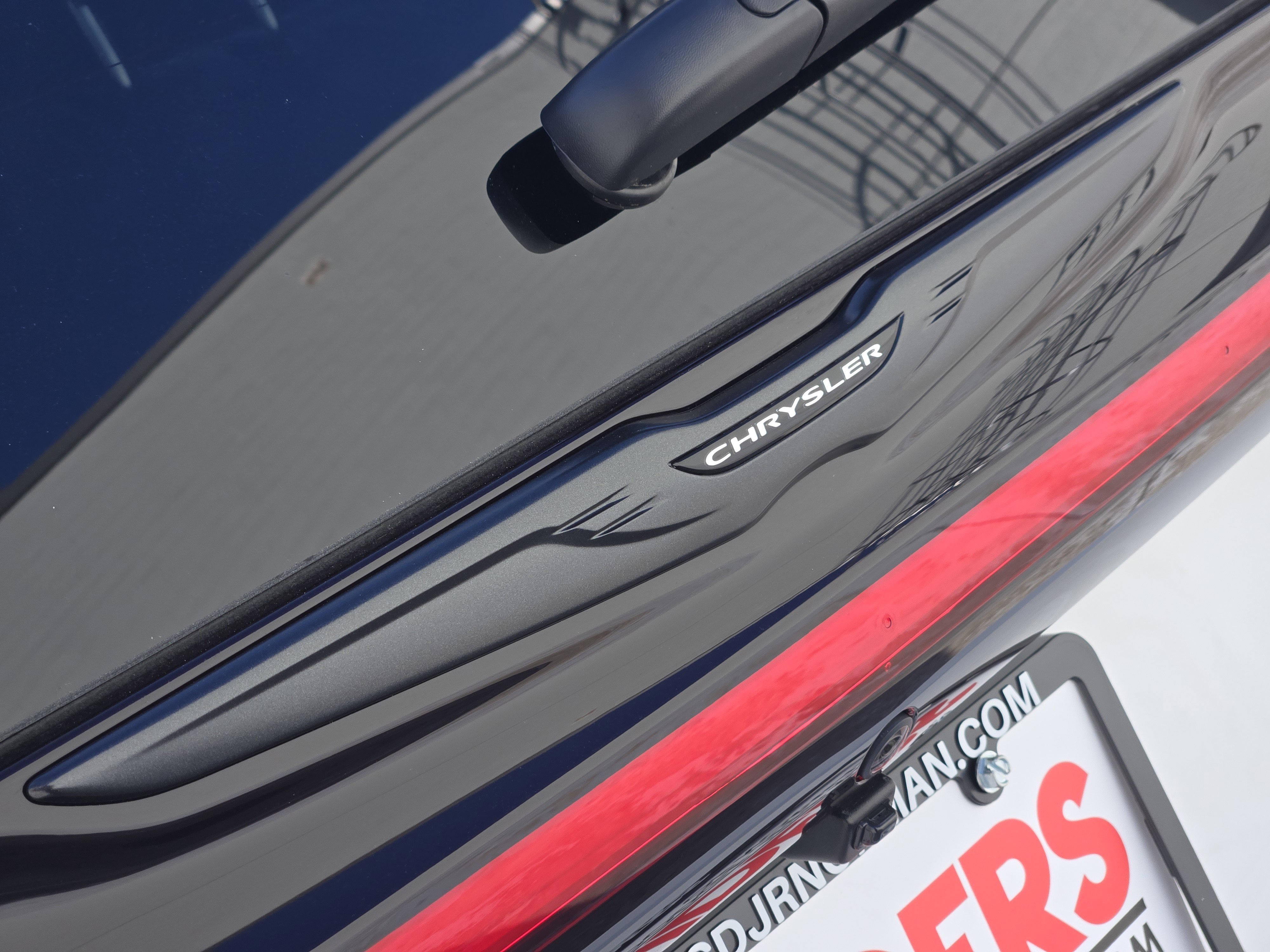 New 2026 Chrysler Pacifica Select w/ S Appearance Package image 7