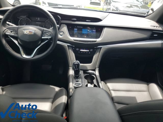 Certified 2023 Cadillac XT6 Luxury FWD image 18
