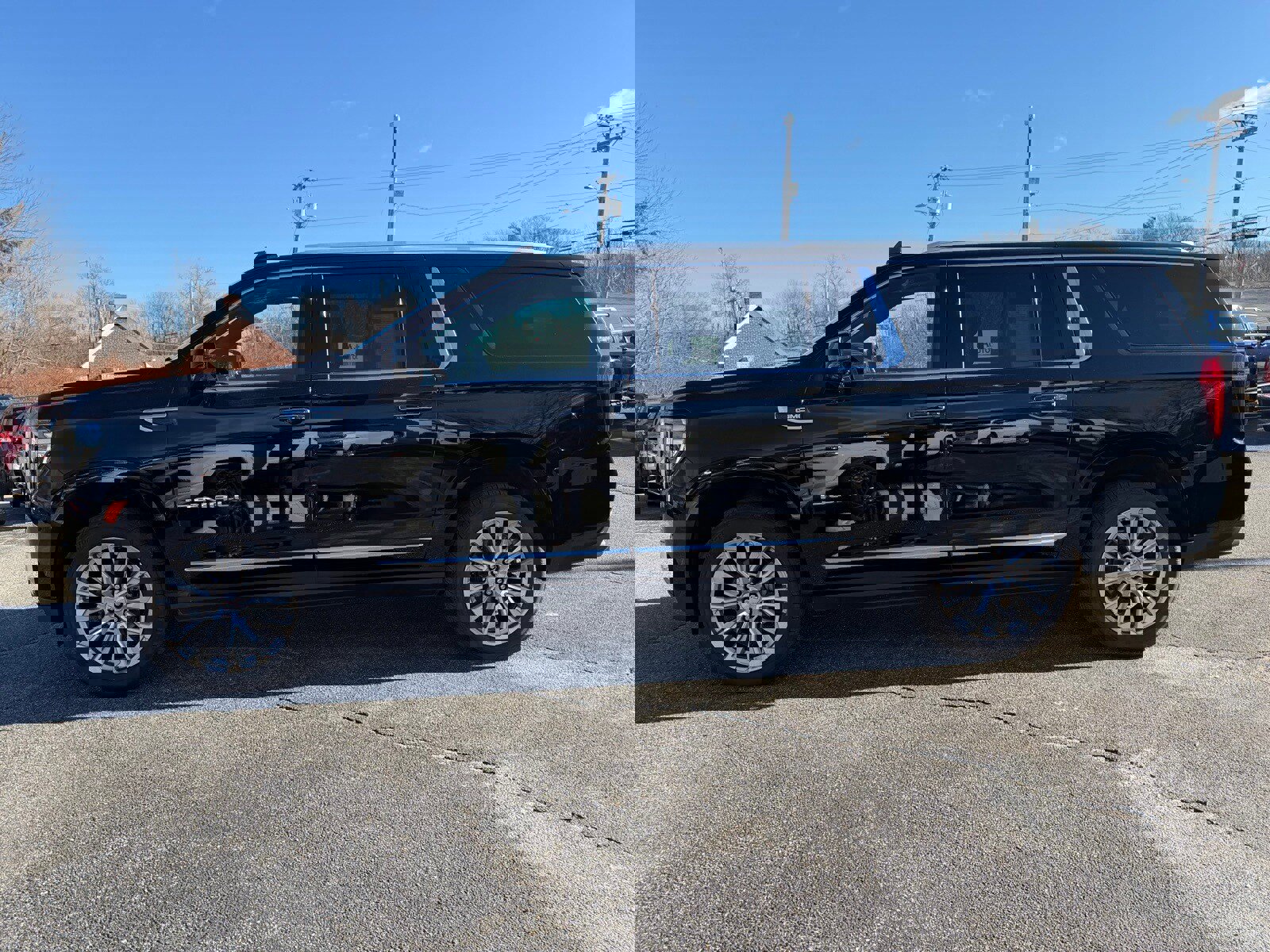 Used 2021 GMC Yukon XL Denali w/ Denali Ultimate Package image 7