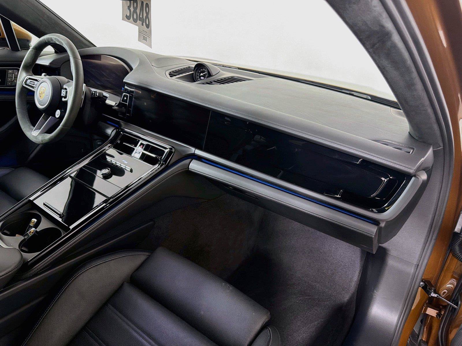 Certified 2025 Porsche Panamera GTS AWD/4WD image 29