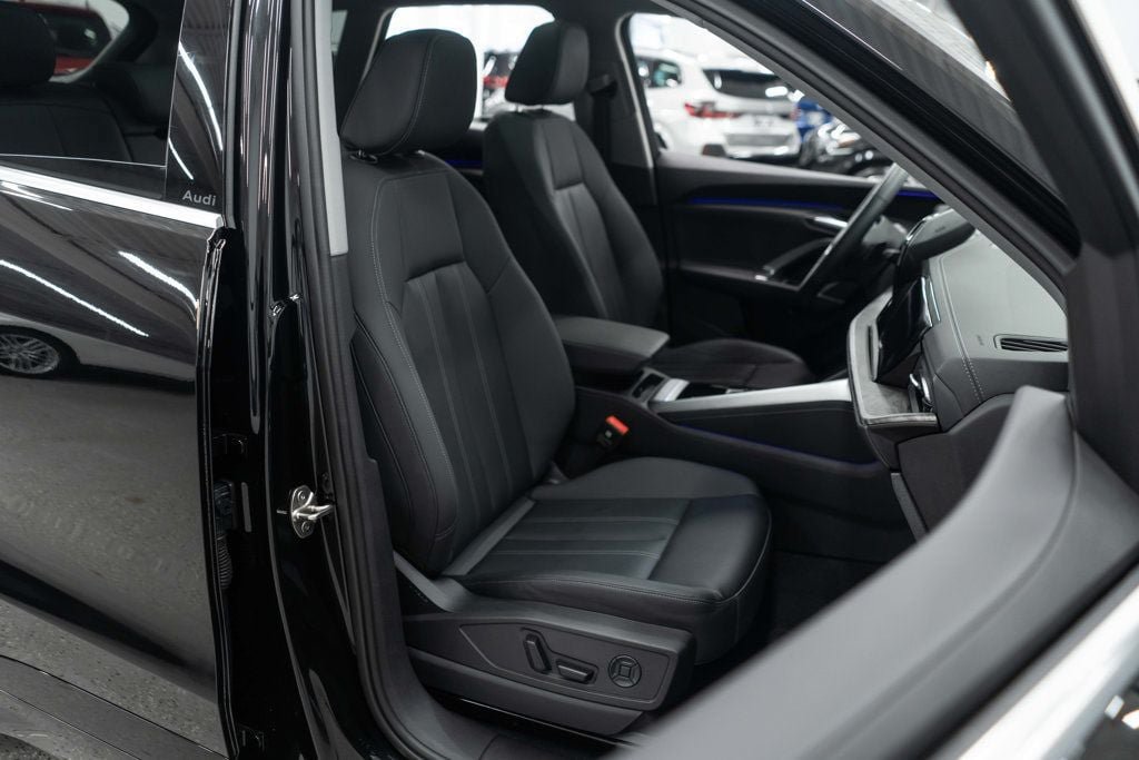 Used 2025 Audi Q5 Premium AWD/4WD image 11