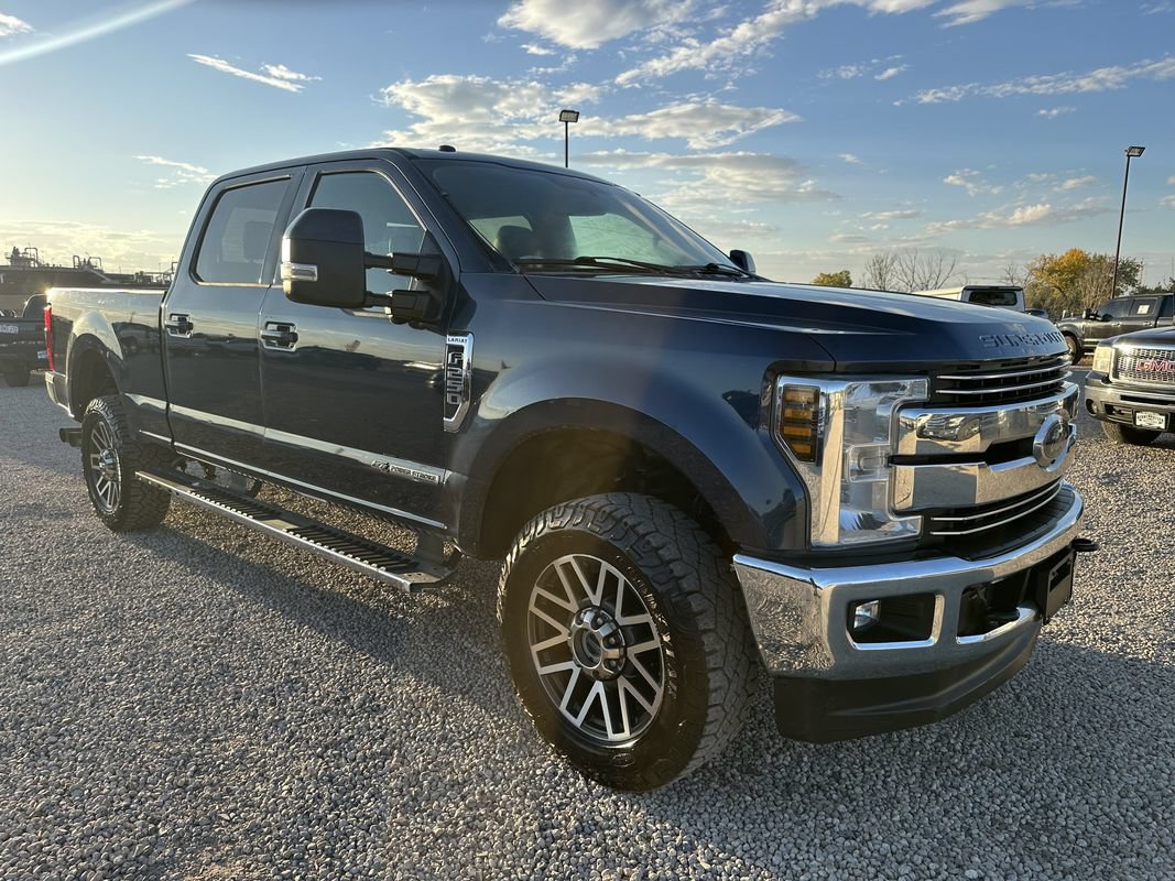 Used 2018 Ford F250 Lariat w/ Lariat Value Package AWD/4WD image 1