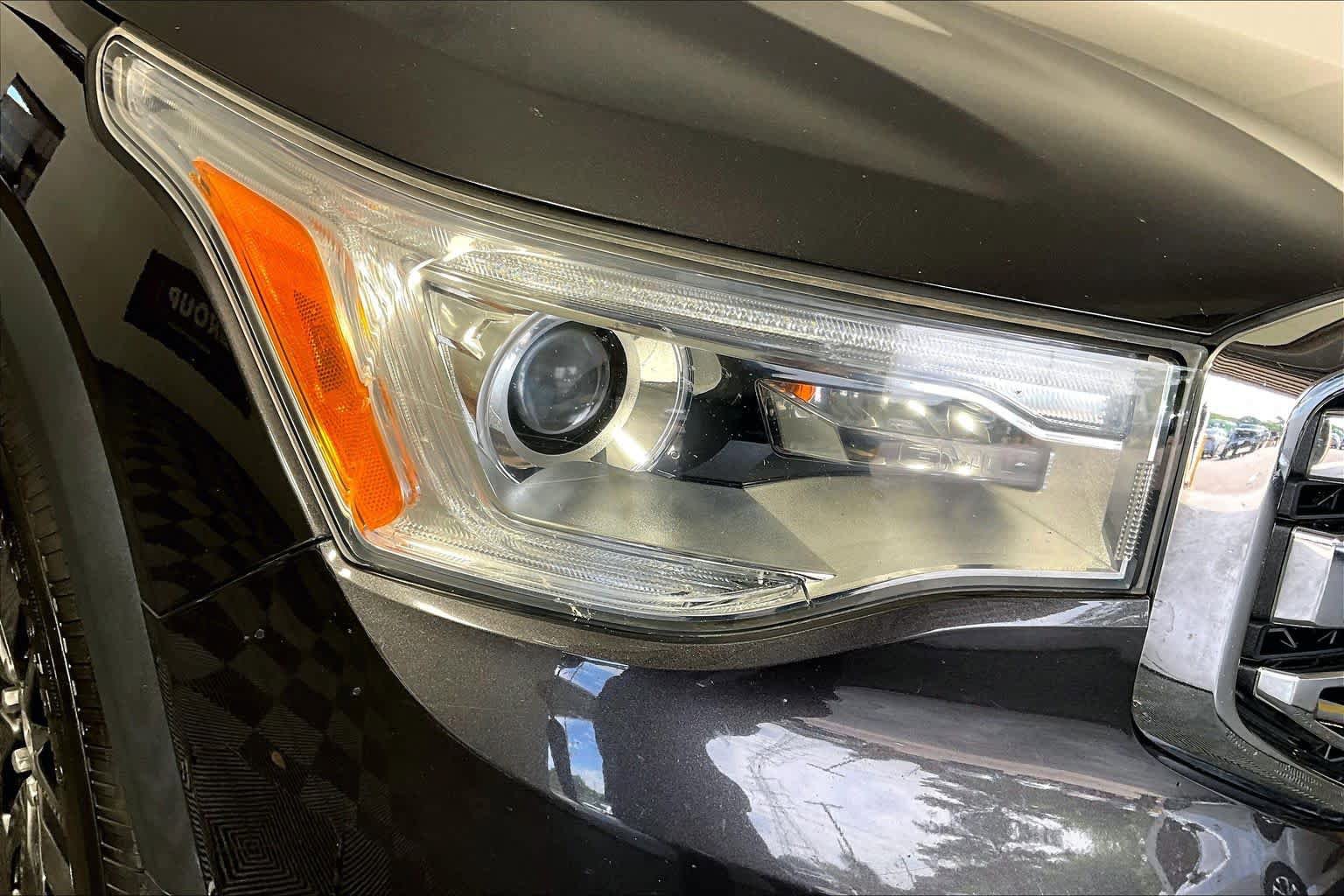 Used 2017 GMC Acadia SLT image 27