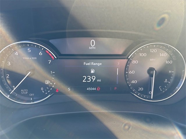 Used 2020 Cadillac XT4 Luxury w/ Cold Weather Package image 13