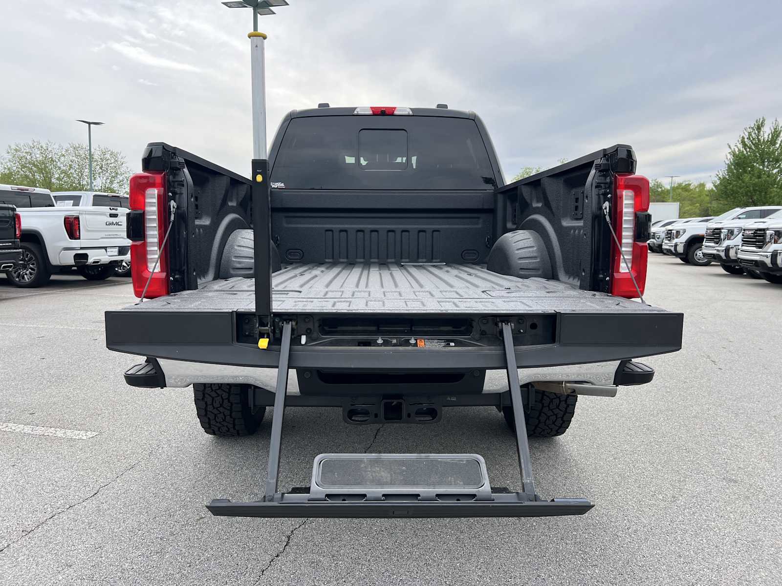 Used 2024 Ford F350 Lariat w/ Chrome Package AWD/4WD image 21
